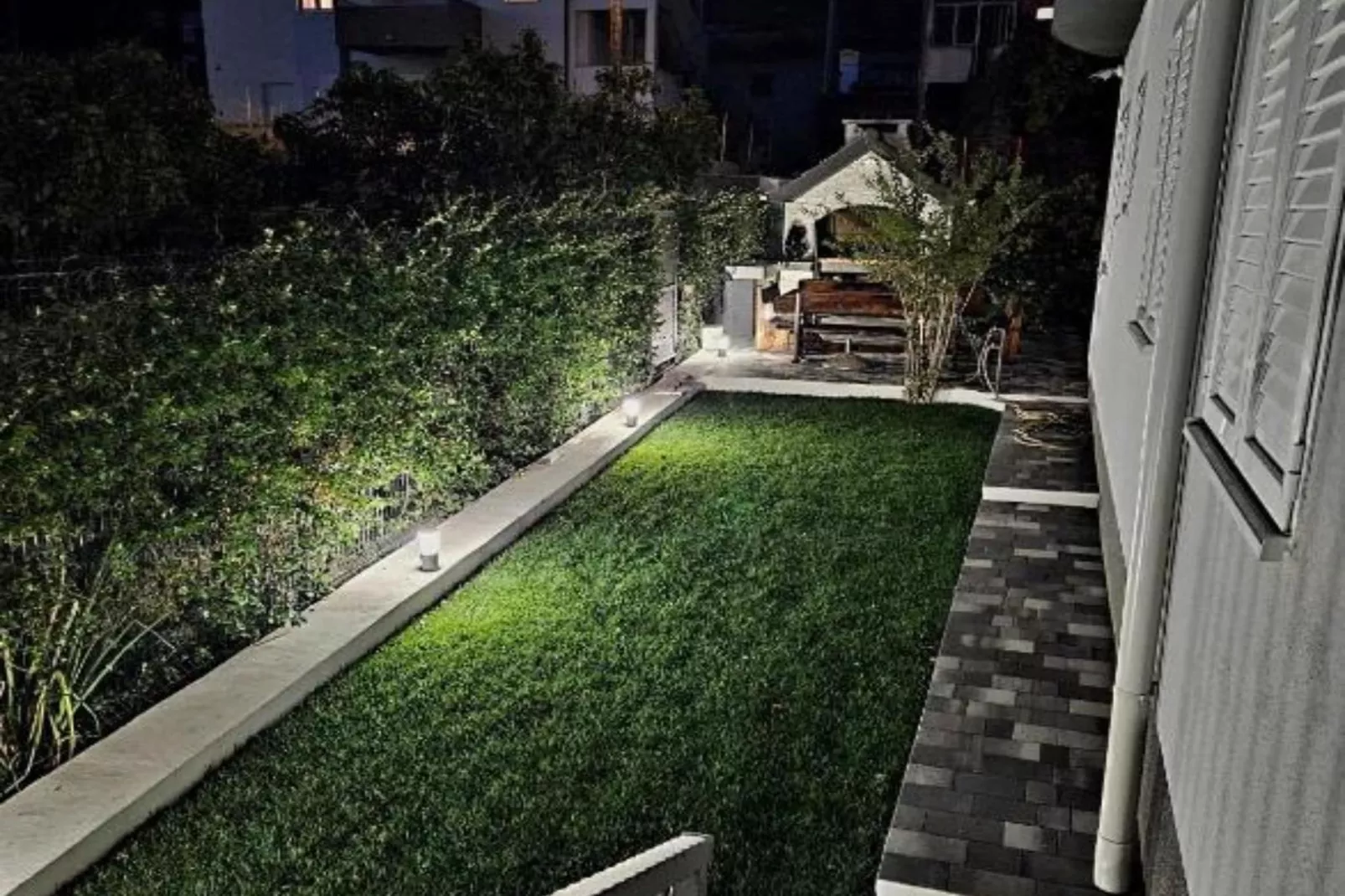 One-Bedroom Apartment With Garden View-Outdoor