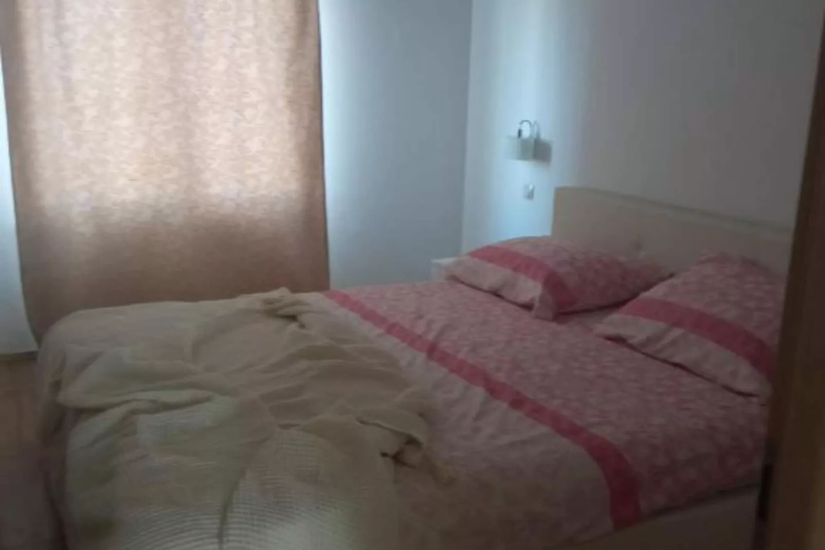 Cozy Vodice Garden Apartments With Terrace and BBQ - Standard one bedroom apartment (RED)-Chambre