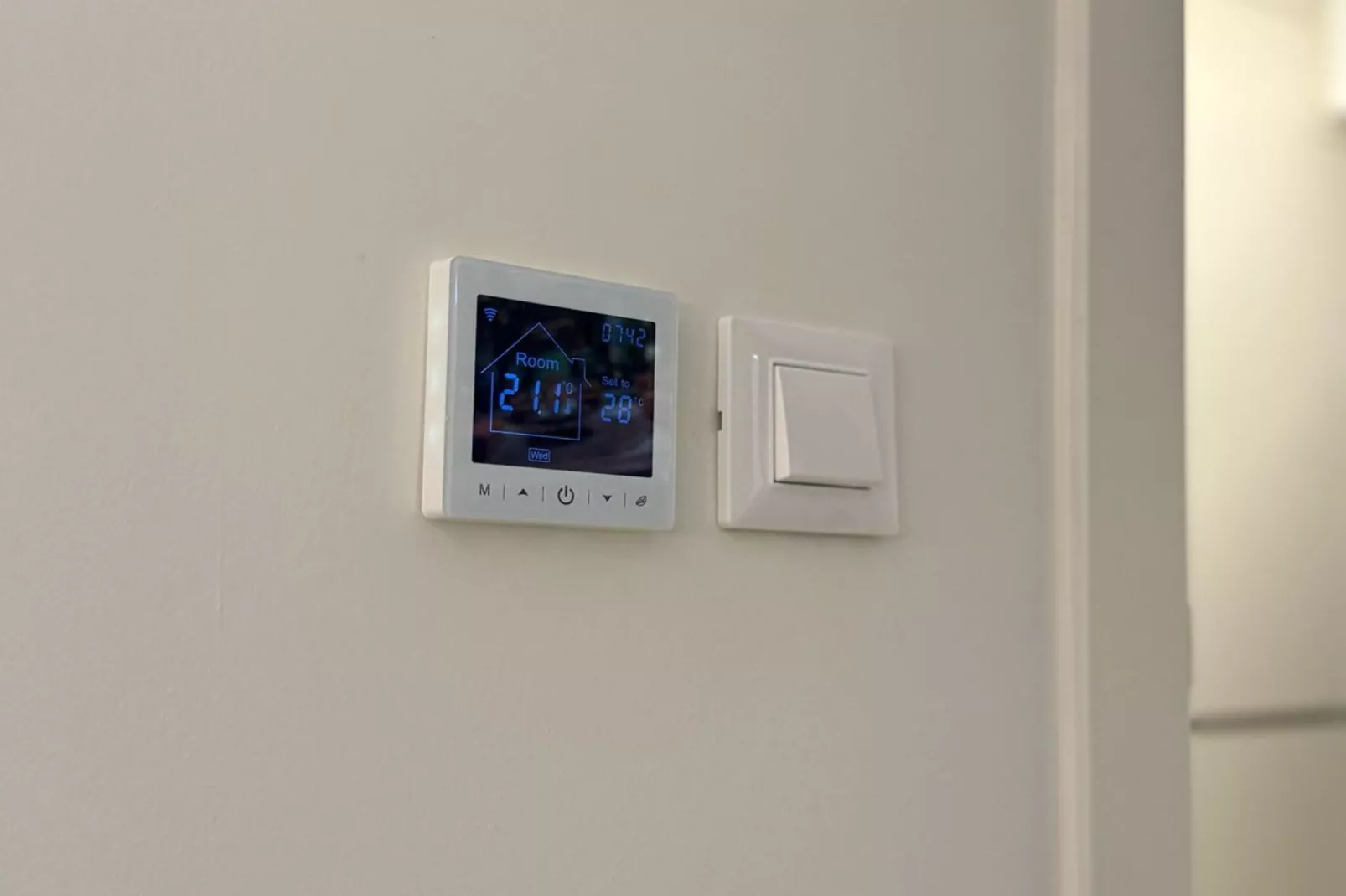 Leonarda Waterfront Residences-Studio Apartment (The Marina studio) -S6-Bedroom