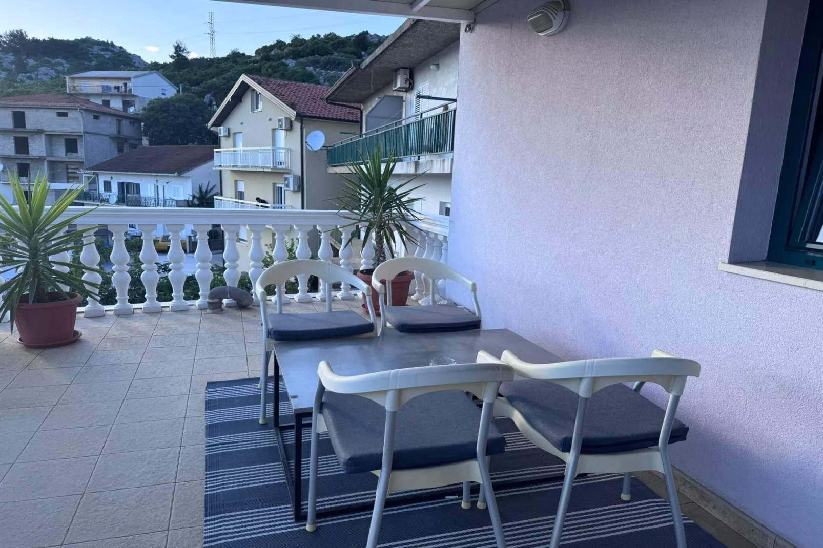 Apartment Centar - Three Bedroom Apartment-Bathroom