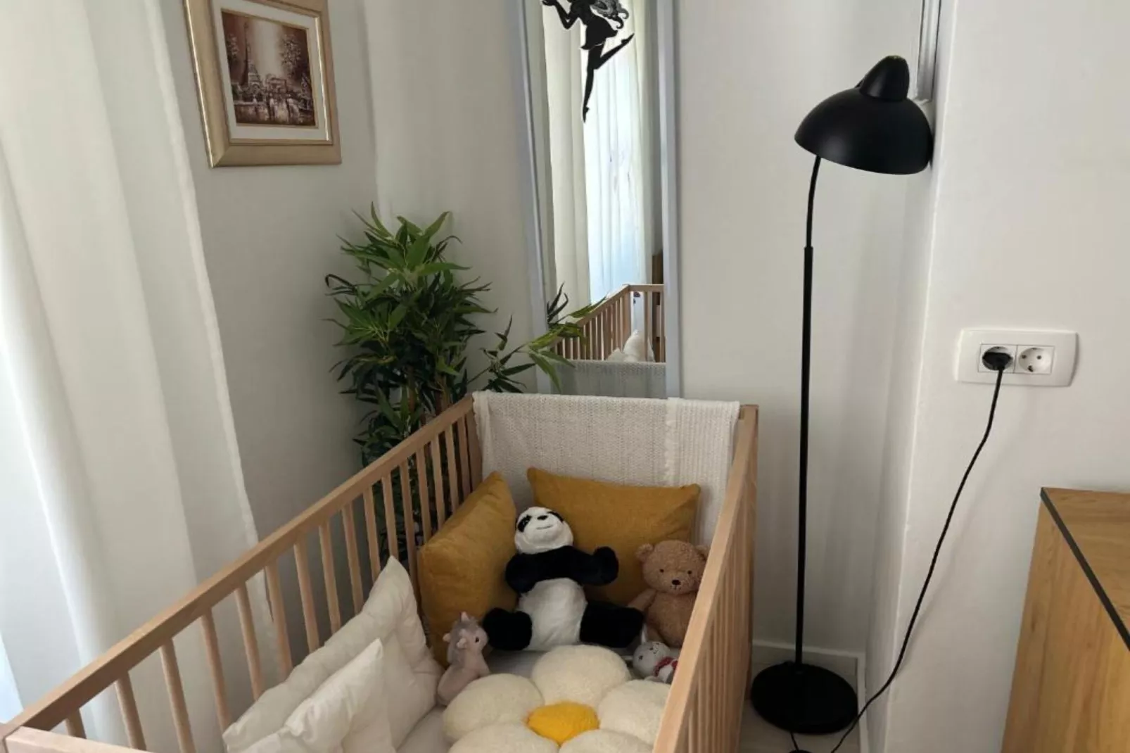 Beach House - 2m from beach - Three Bedroom House-Bedroom