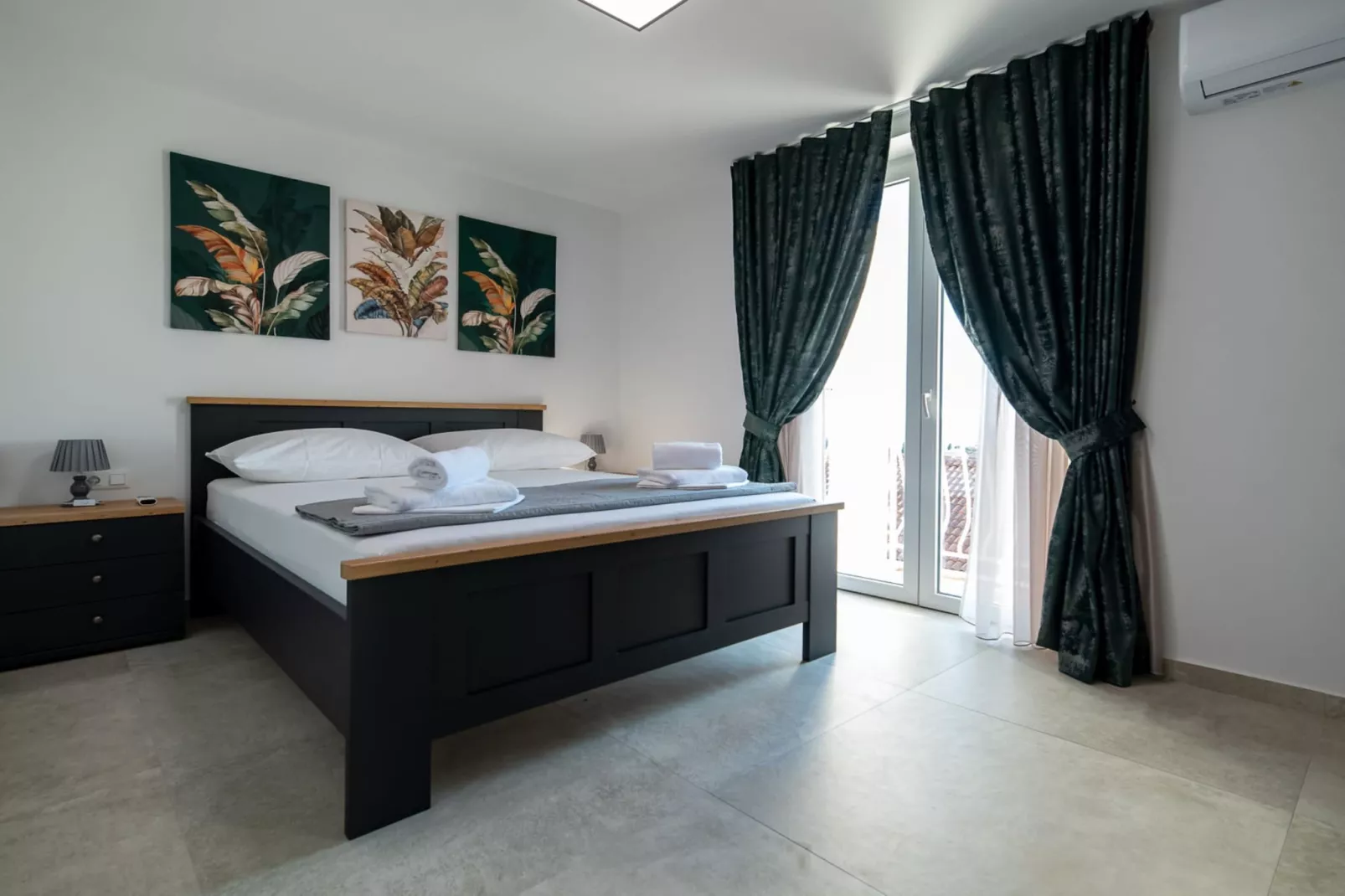 Apartments Sweet Escape - Two Bedroom Apartment with Terrace and Sea View