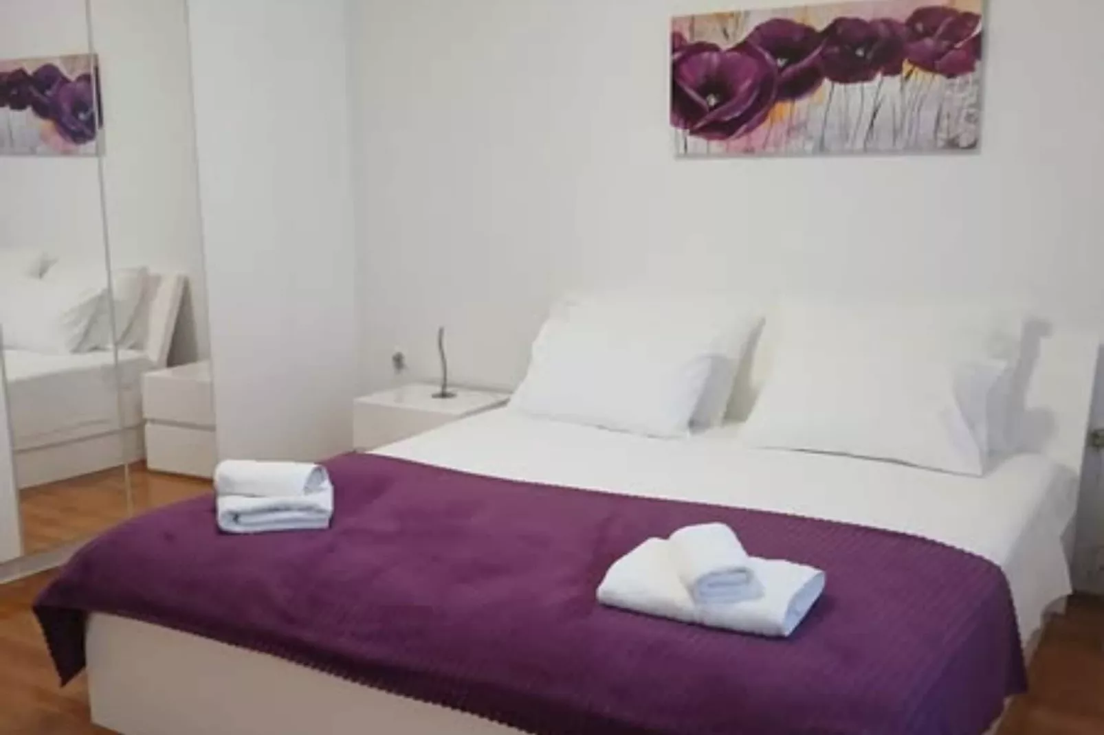 Apartment Eli - Three Bedroom Apartment With Terrace And Sea View-Bedroom