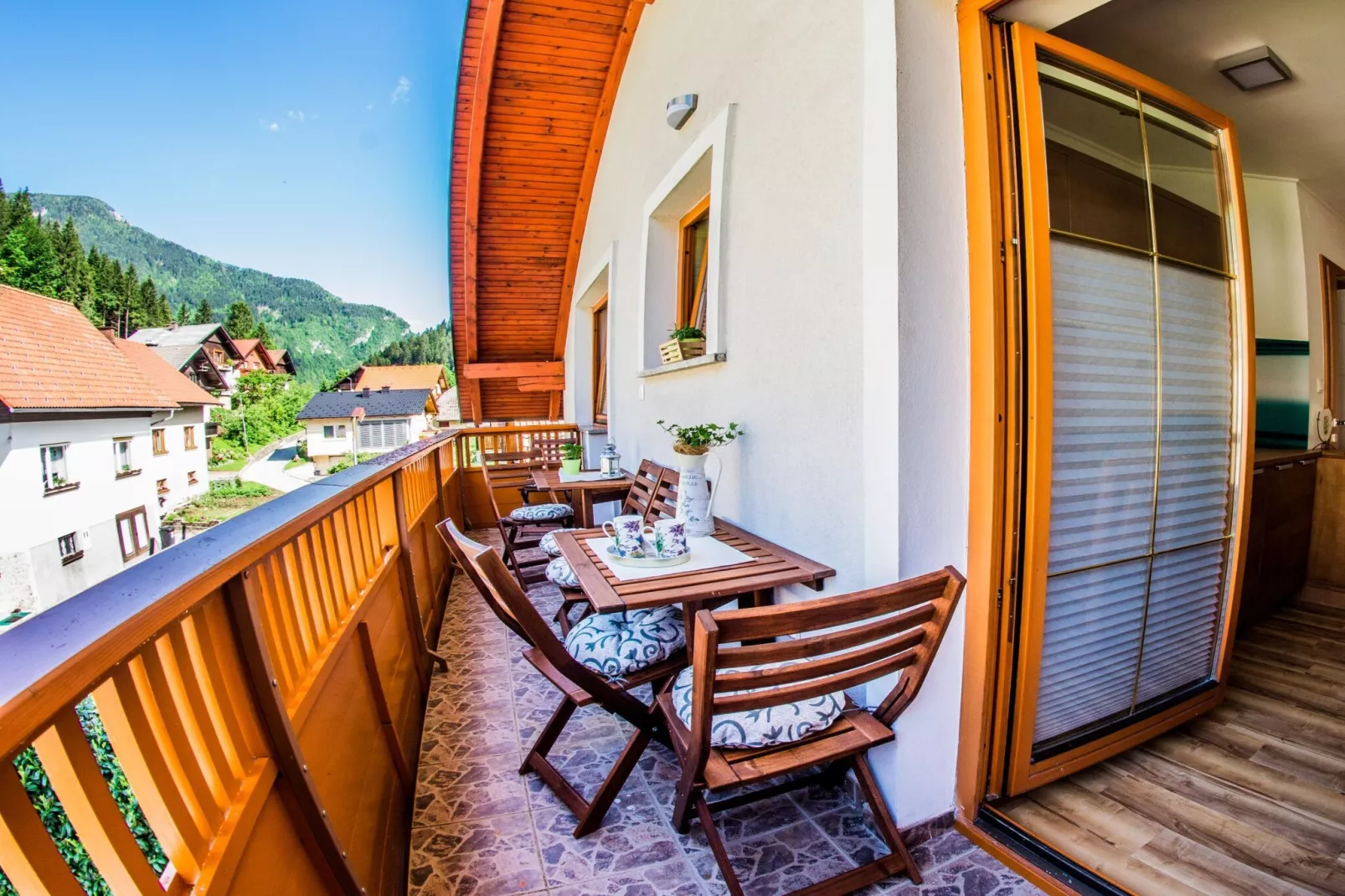 Riverside Pines Luce Apartments with Balcony - One Bedroom Apartment with Balcony (owner 2+2)-Terrasse/Balkon