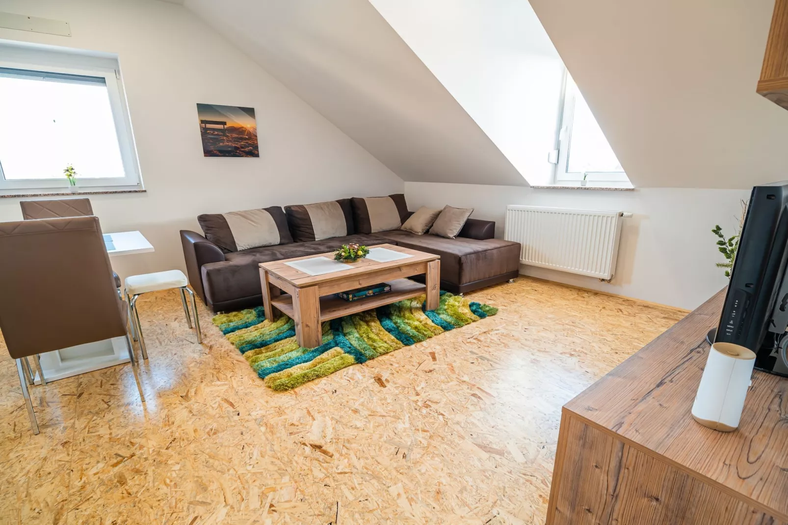 City Modern and Vibrant Apartments Ljubljana - Standard One Bedroom Apartment (owner A3)-Wohnzimmer