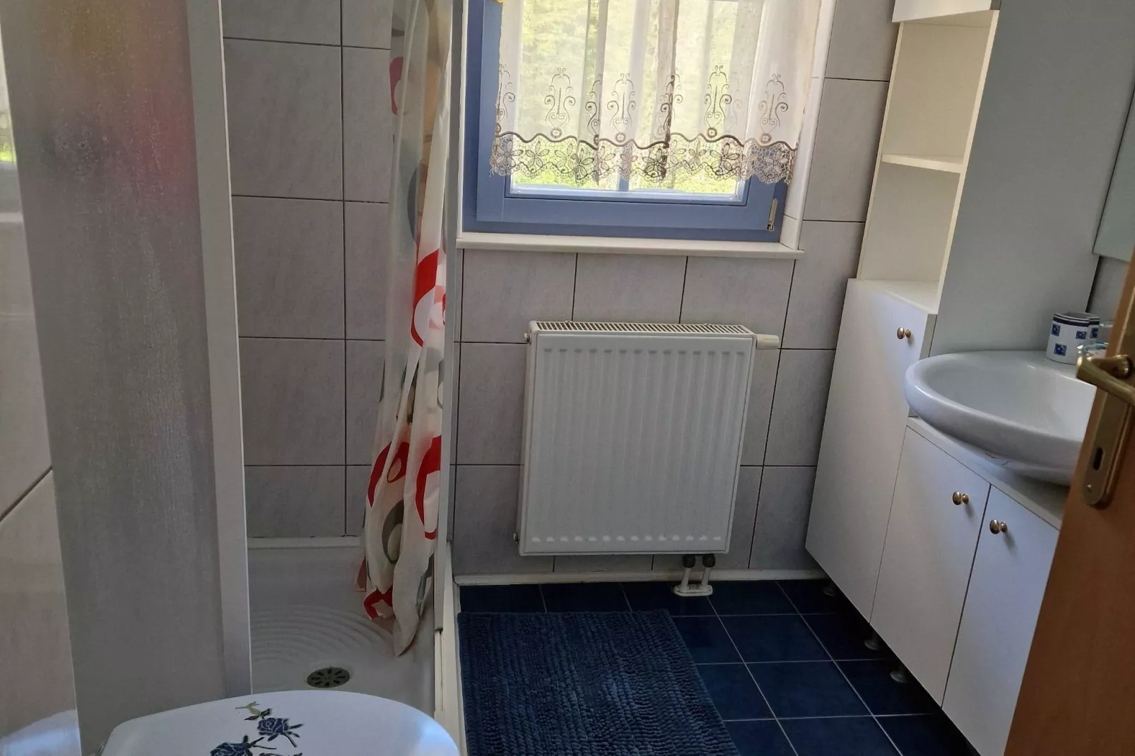 Bovec Comfortable Apartment with Mountain View - One Bedroom Apartment with Mountain View-Badezimmer