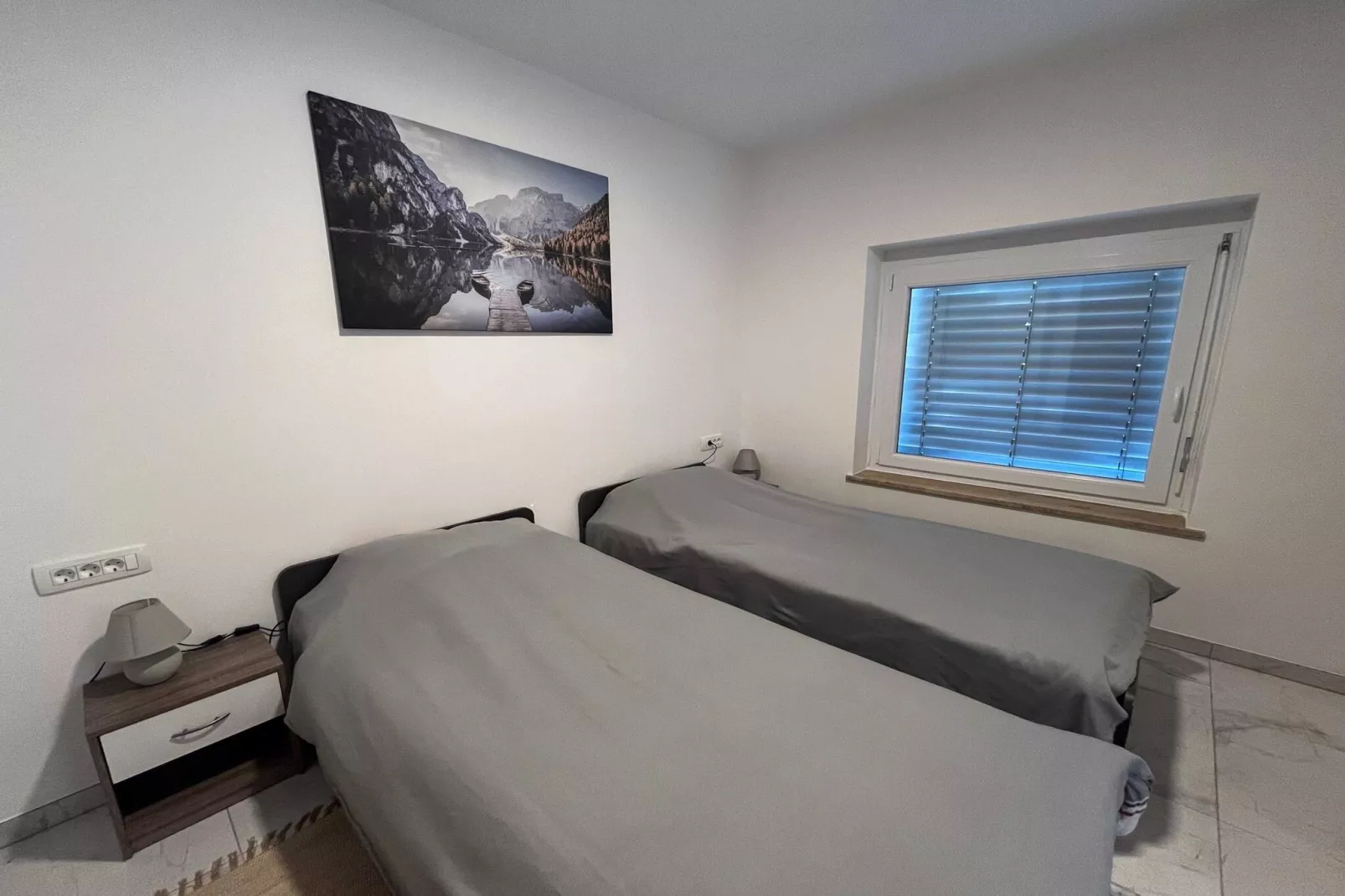 Delightful Cozy Riverside Apartment - One Bedroom Apartment with Terrace-Schlafzimmer