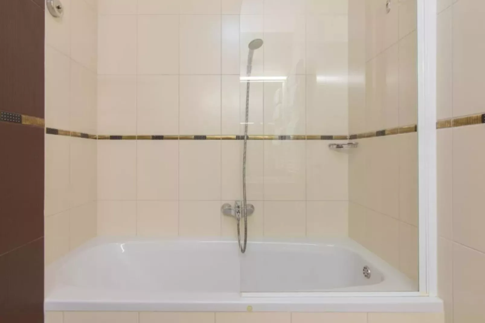 Marina Portorož Family Friendly Apartment 3 - Two Bedroom Apartment-Bathroom