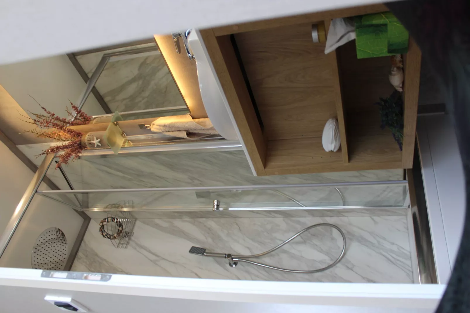 The Seaborn Residence - Two Bedroom Floating House-Bathroom