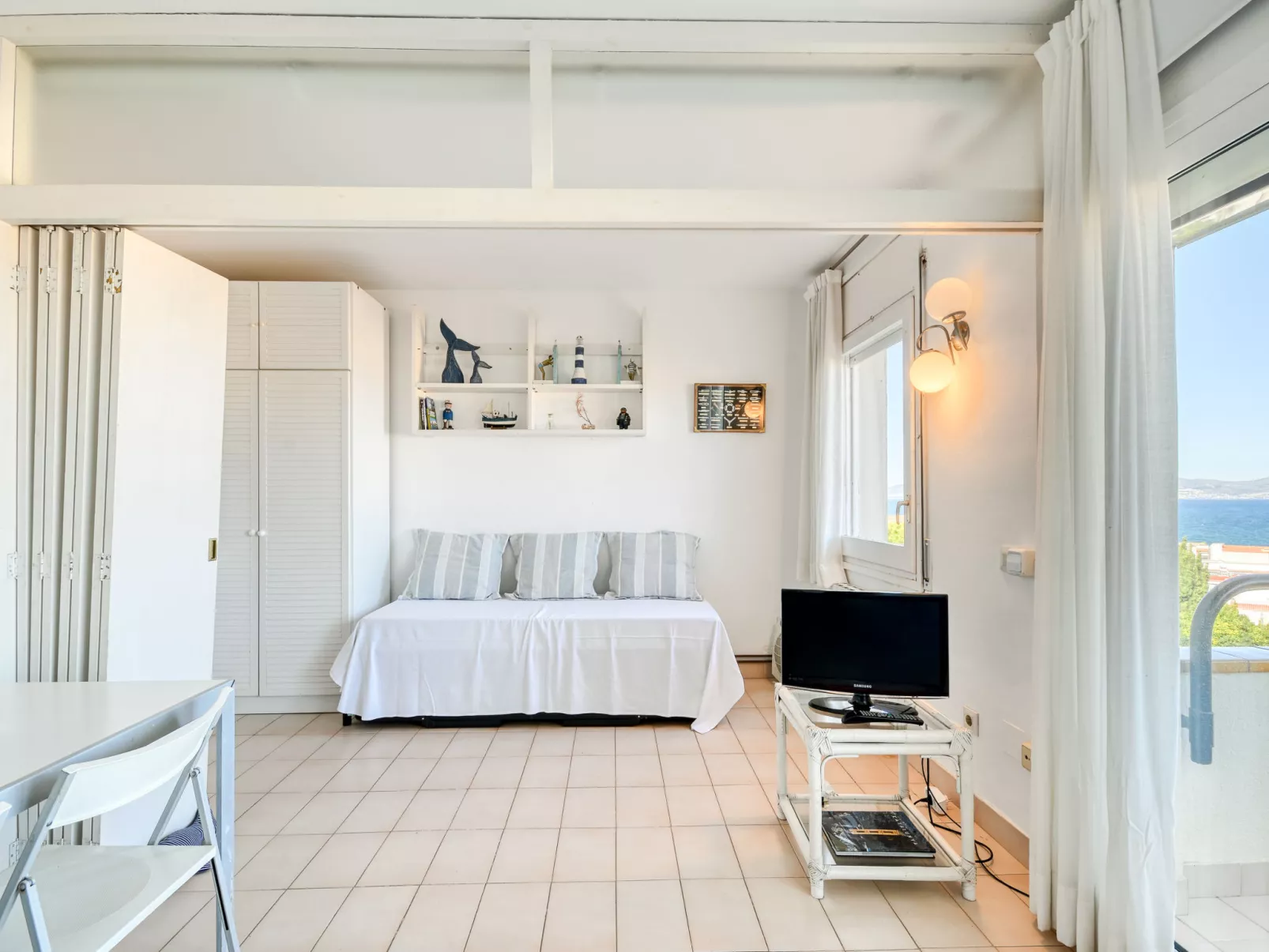 Mirador del Pedró-Inside