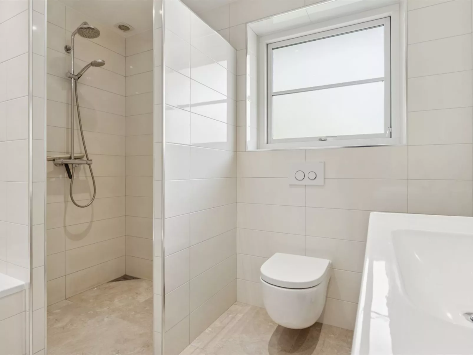 "Alvia" - 1.6km from the sea-Drinnen