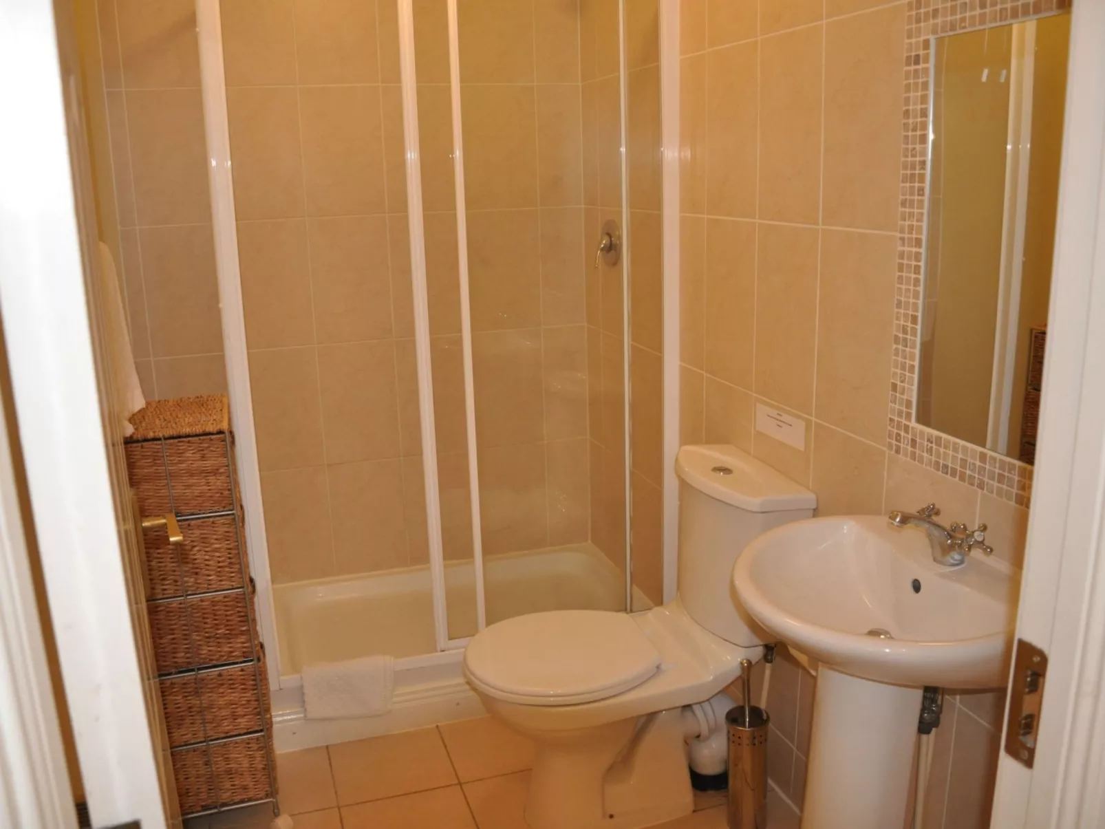 Heyward Mews(TR4) HH No 5 (Sleeps 5)-Drinnen