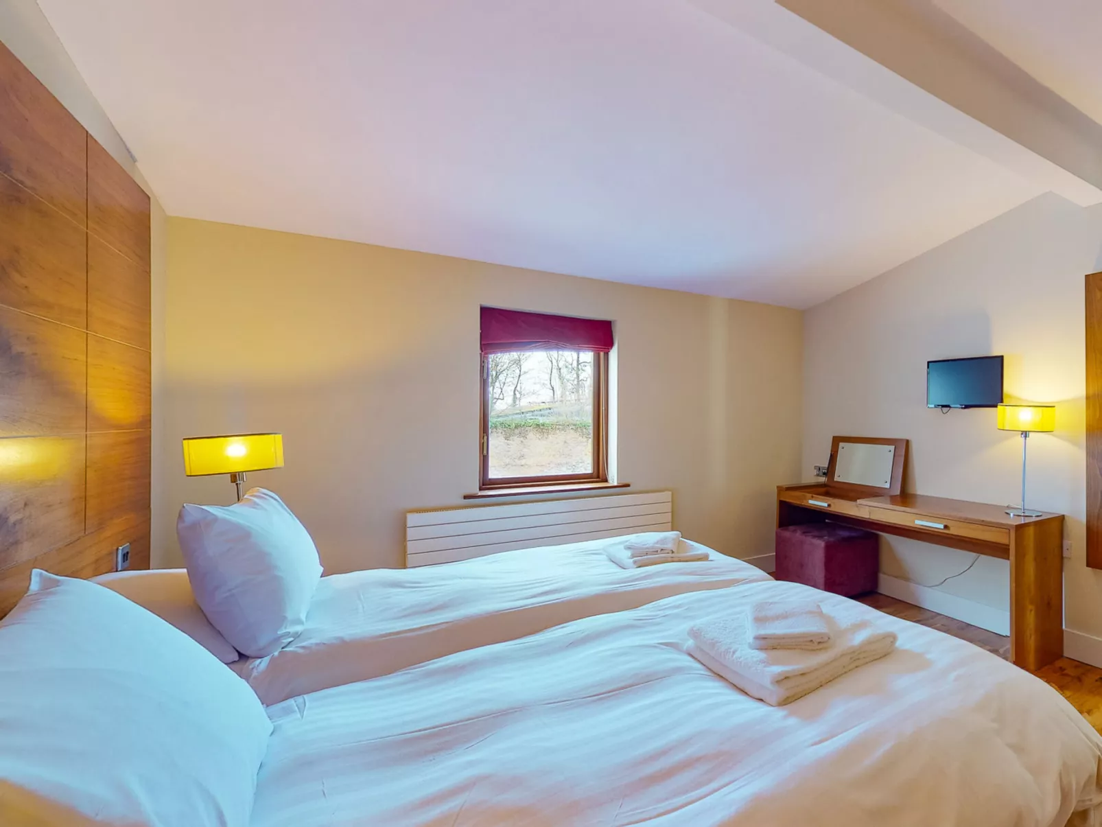 Castlemartyr Lodges (TR4) No 3 (2 Bed)-Inside