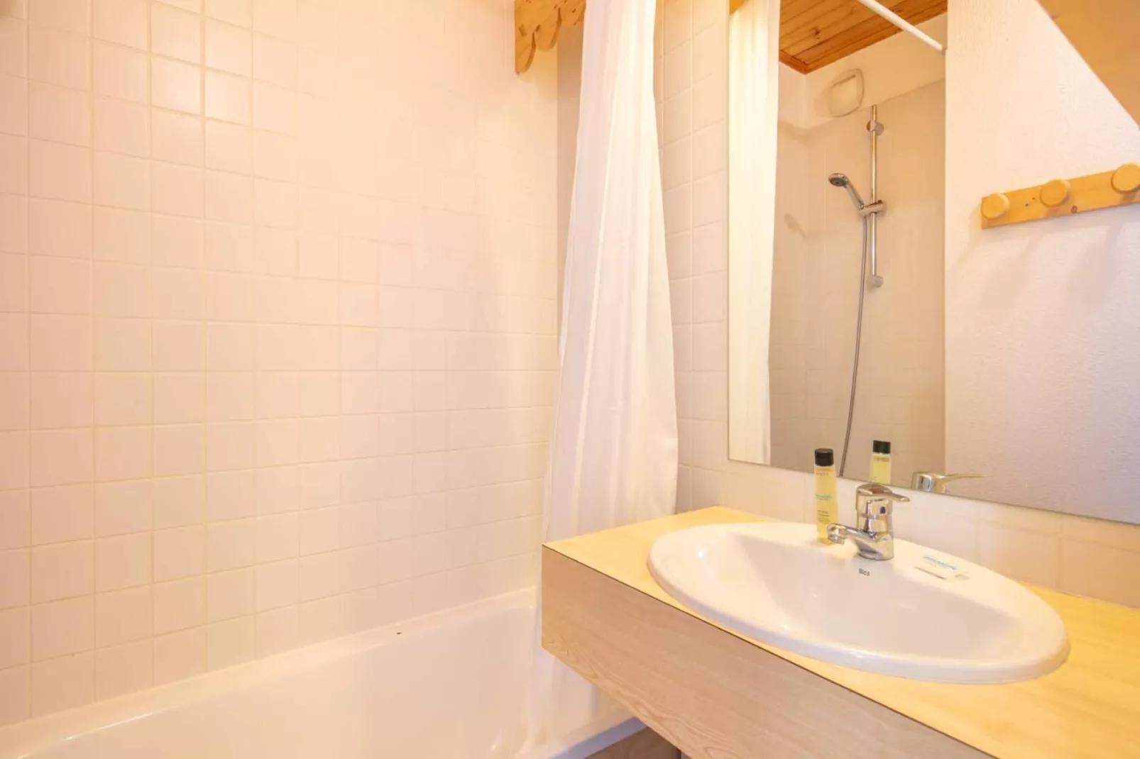 Vega N°703 - 2P7 Duplex-Bathroom