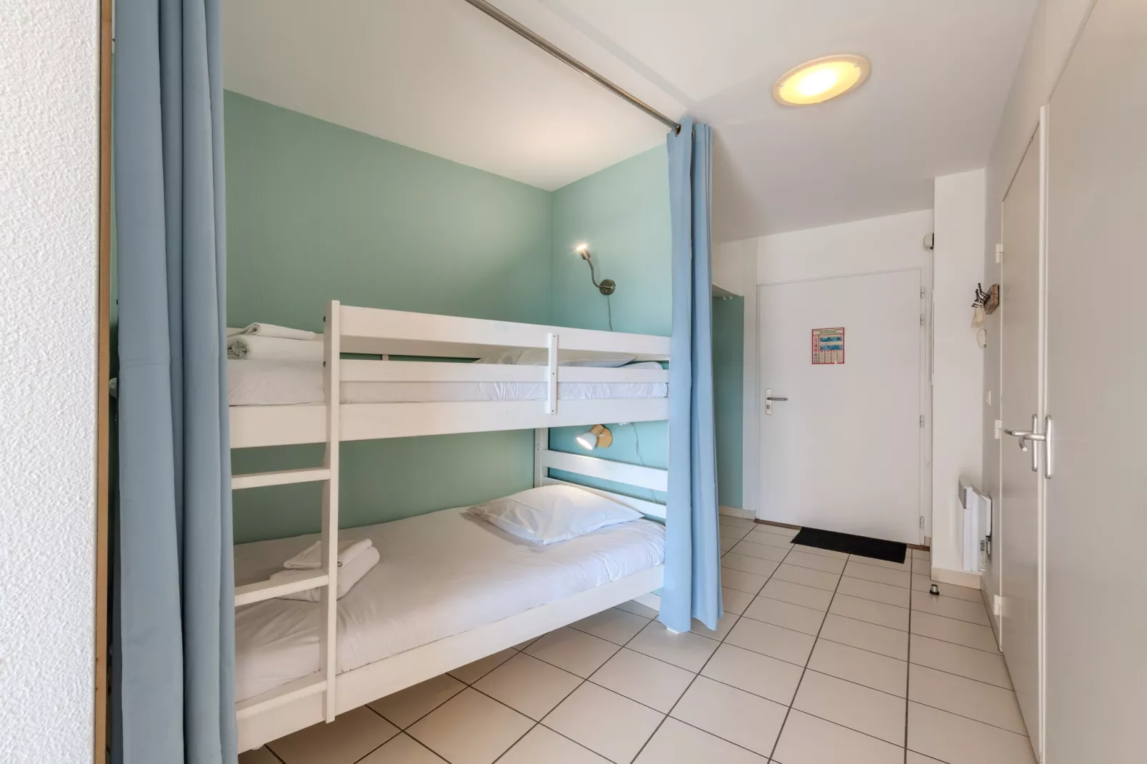 D. de Bertheaume N°214 - 2P5-Bedroom