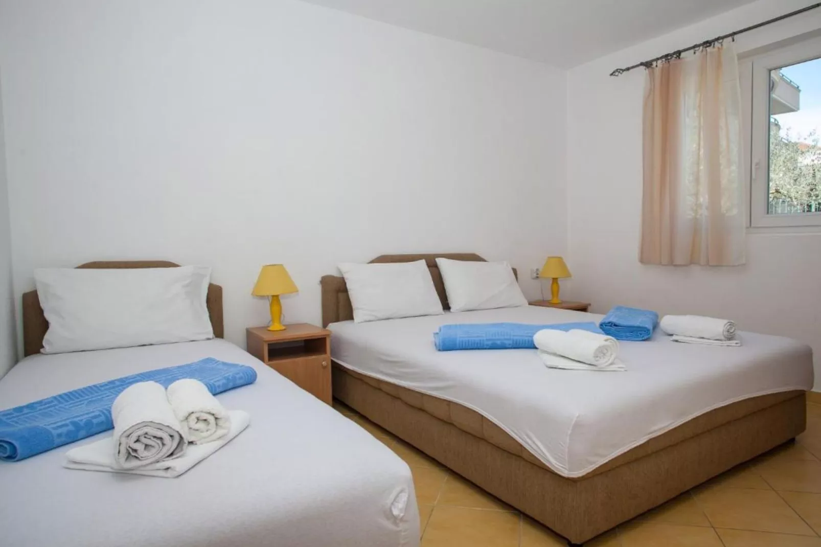 Charming Seaside Escape in Kotor - One Bedroom Apartment with Sea View 1-Bedroom