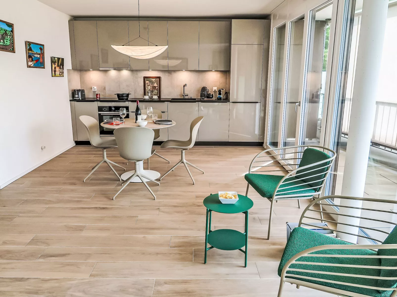 Les Oréades C-Dedans