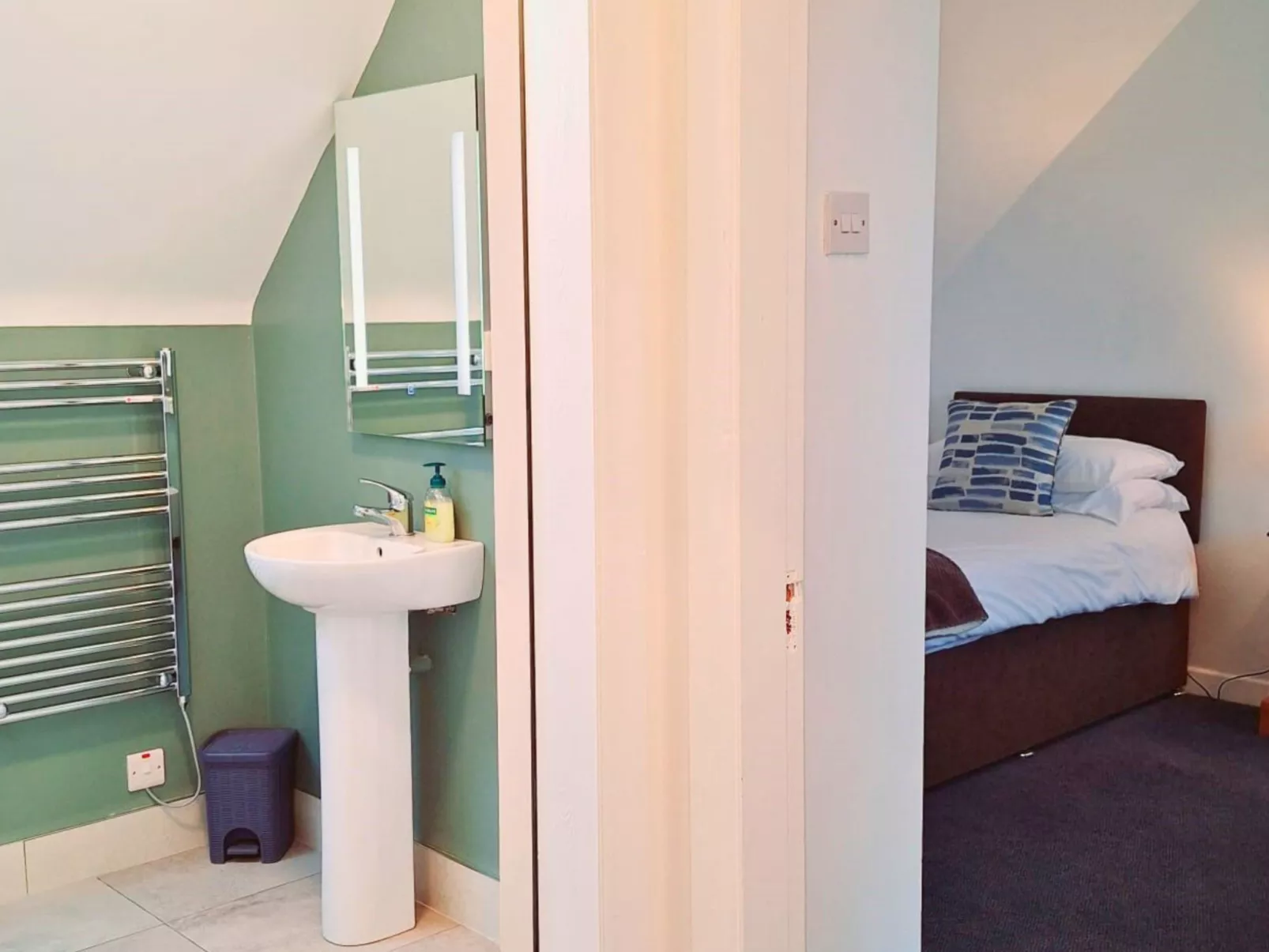 Dingle HC(TR4) No 9 - B-Dedans