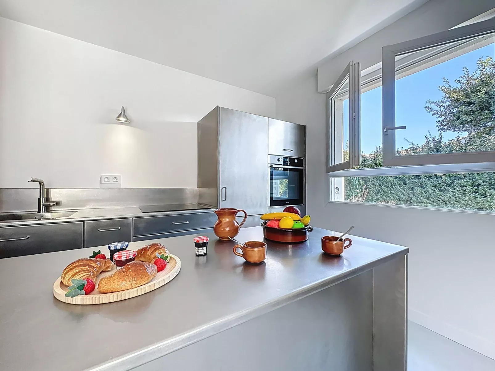 Ma Petite Mer-Dedans