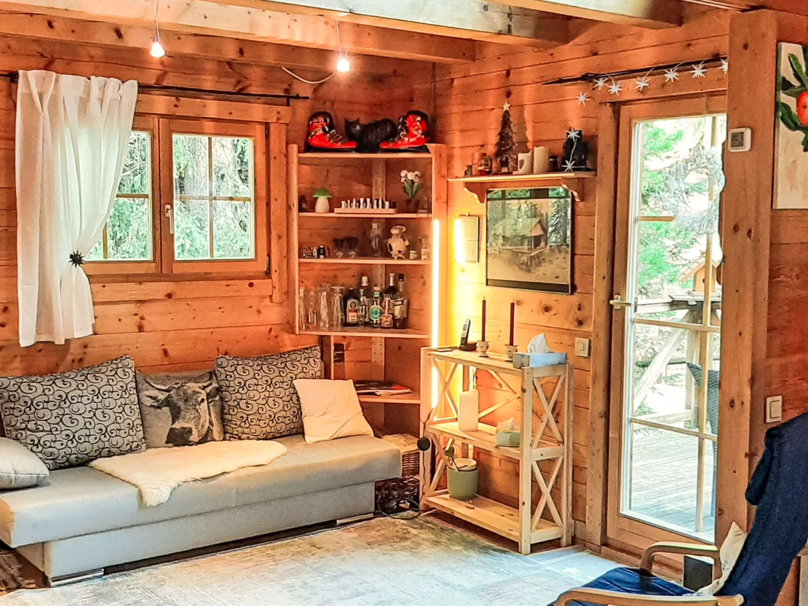 Zirbenwaldhütt´n-Drinnen