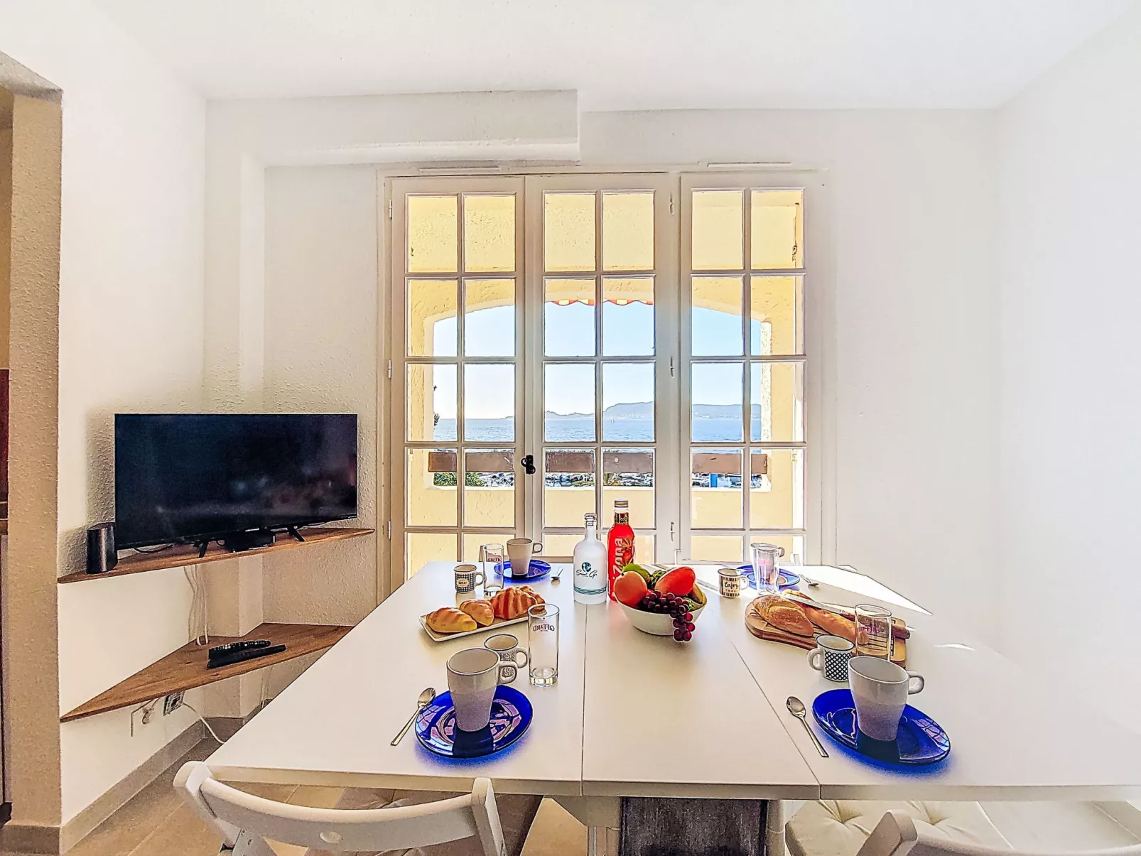 Château de la Madrague-Drinnen