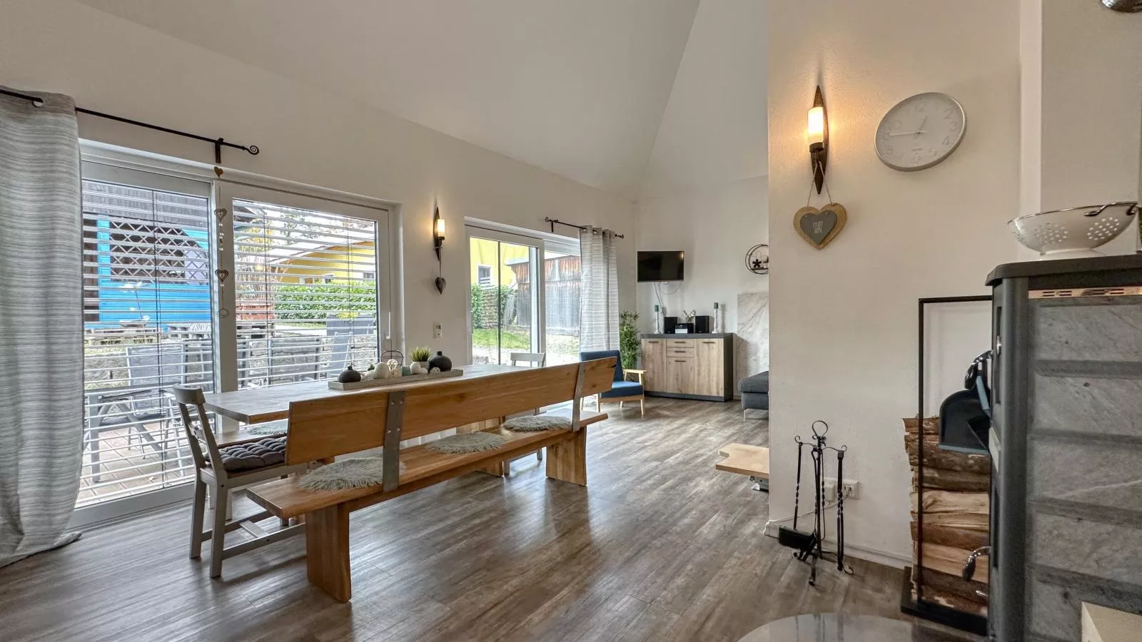 Hasn Res-Dining room