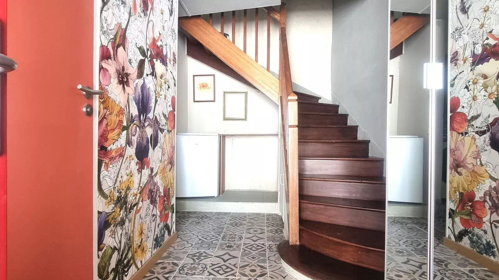 La Nit de la Fontaine-Empfangshalle