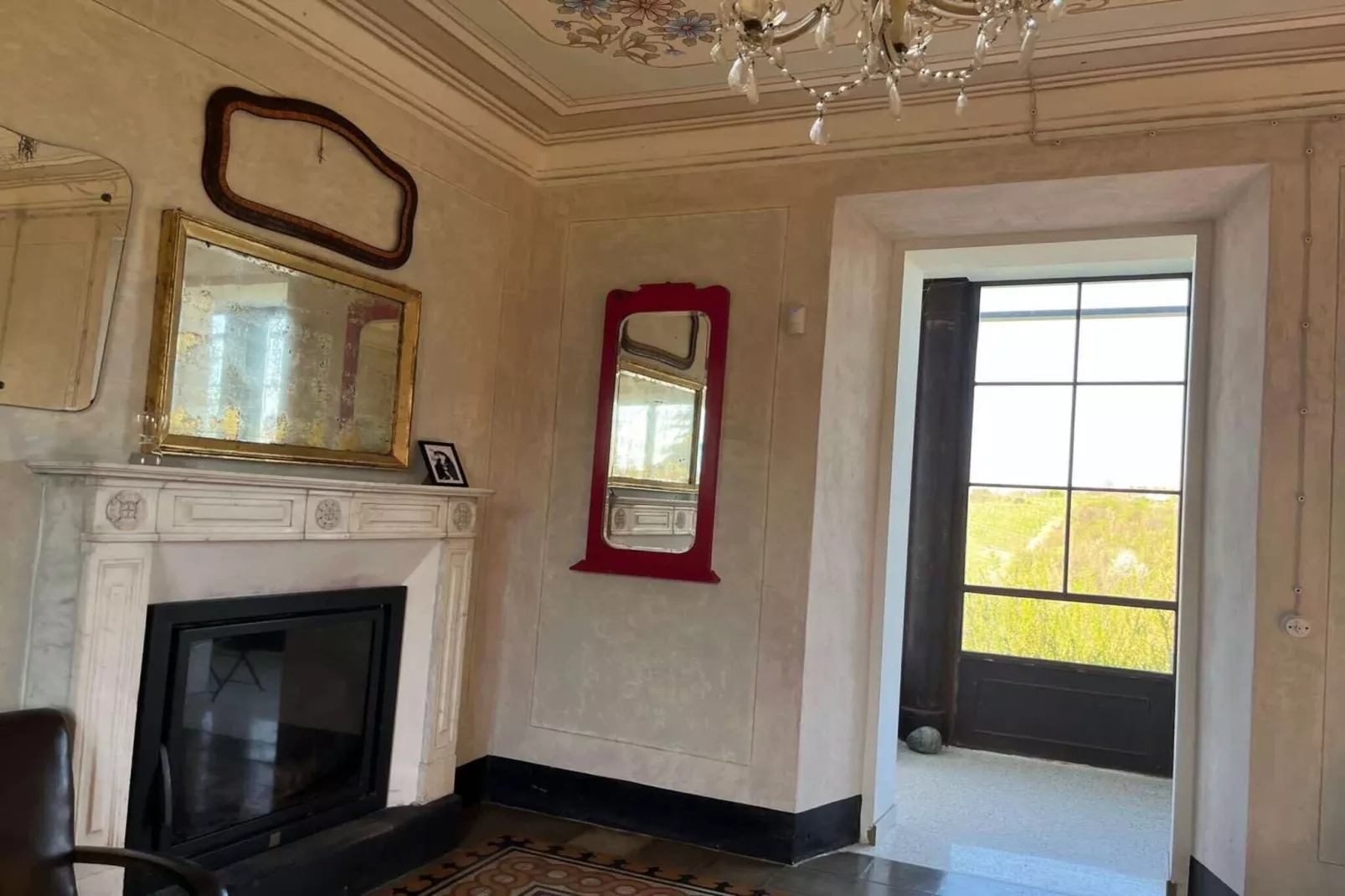 AL Montaldeo-Living room