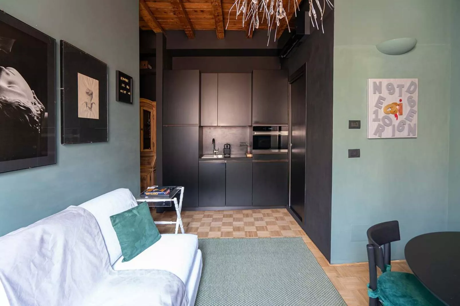 MI Casati 24-Living room