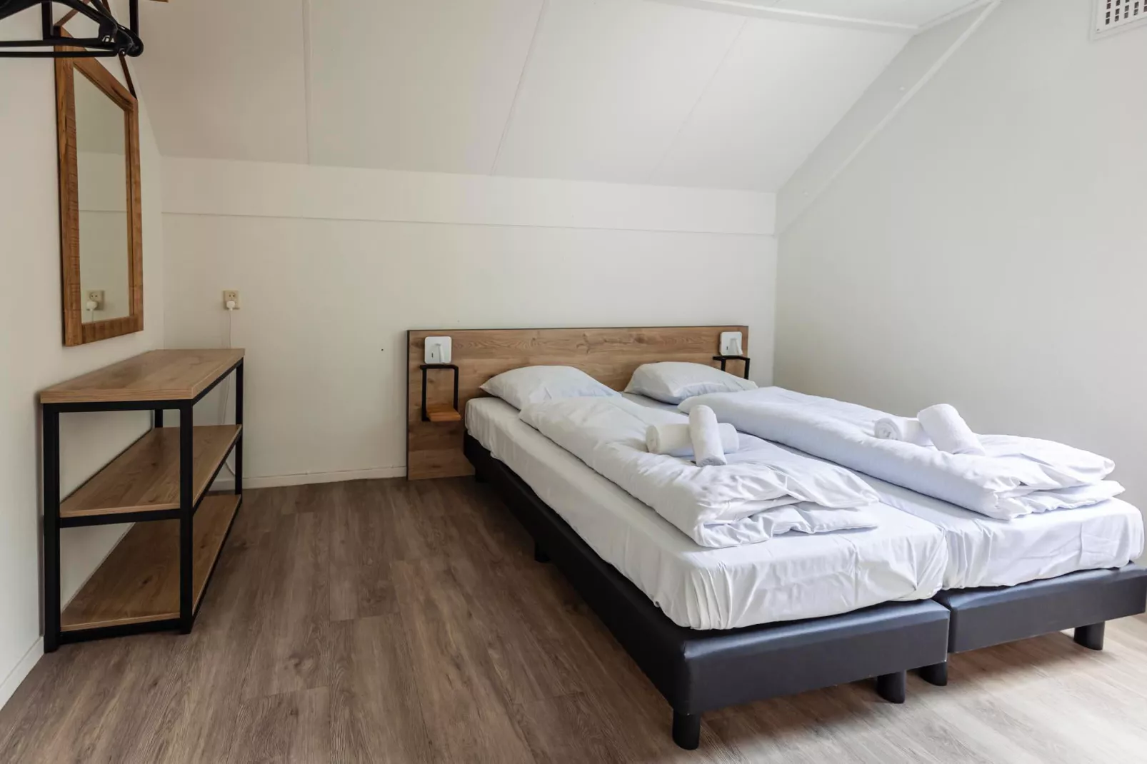 8 - Persons Family bungalow-Schlafzimmer