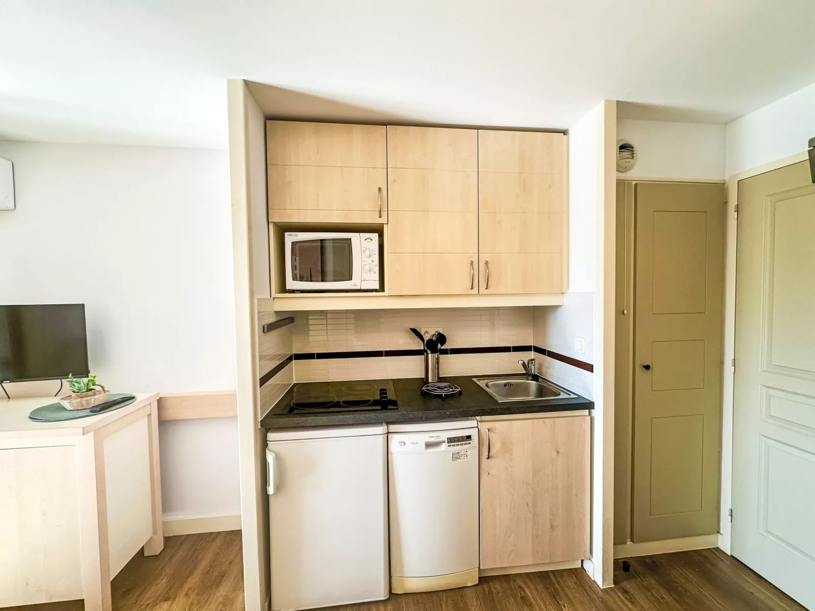 Village Cap Estérel - Le Belvédère-Drinnen