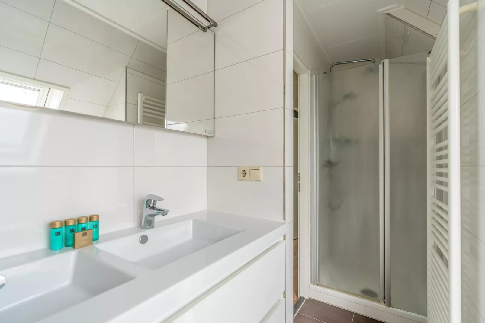 Kamperfoelie 69-Salle de bain