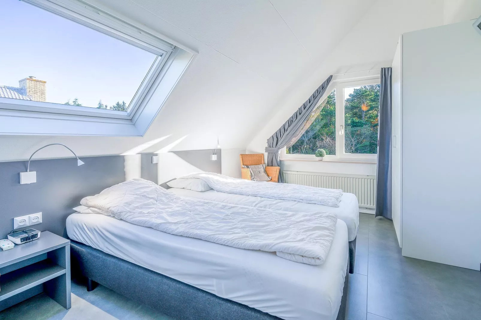 Kamperfoelie 93-Bedroom