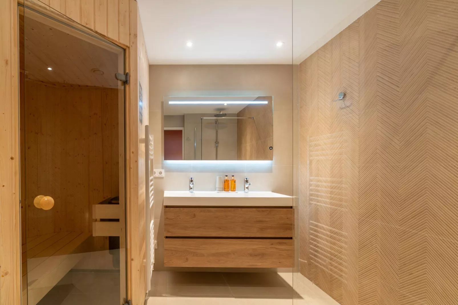 Juliana 028-Bathroom