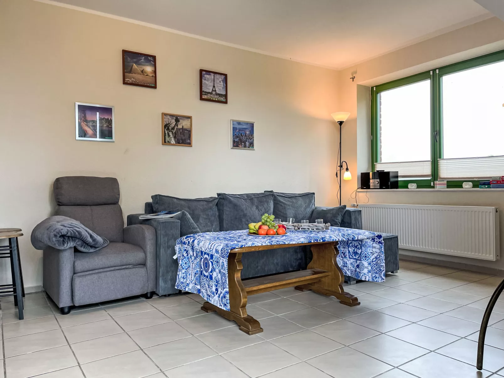 Wariner Straße-Drinnen