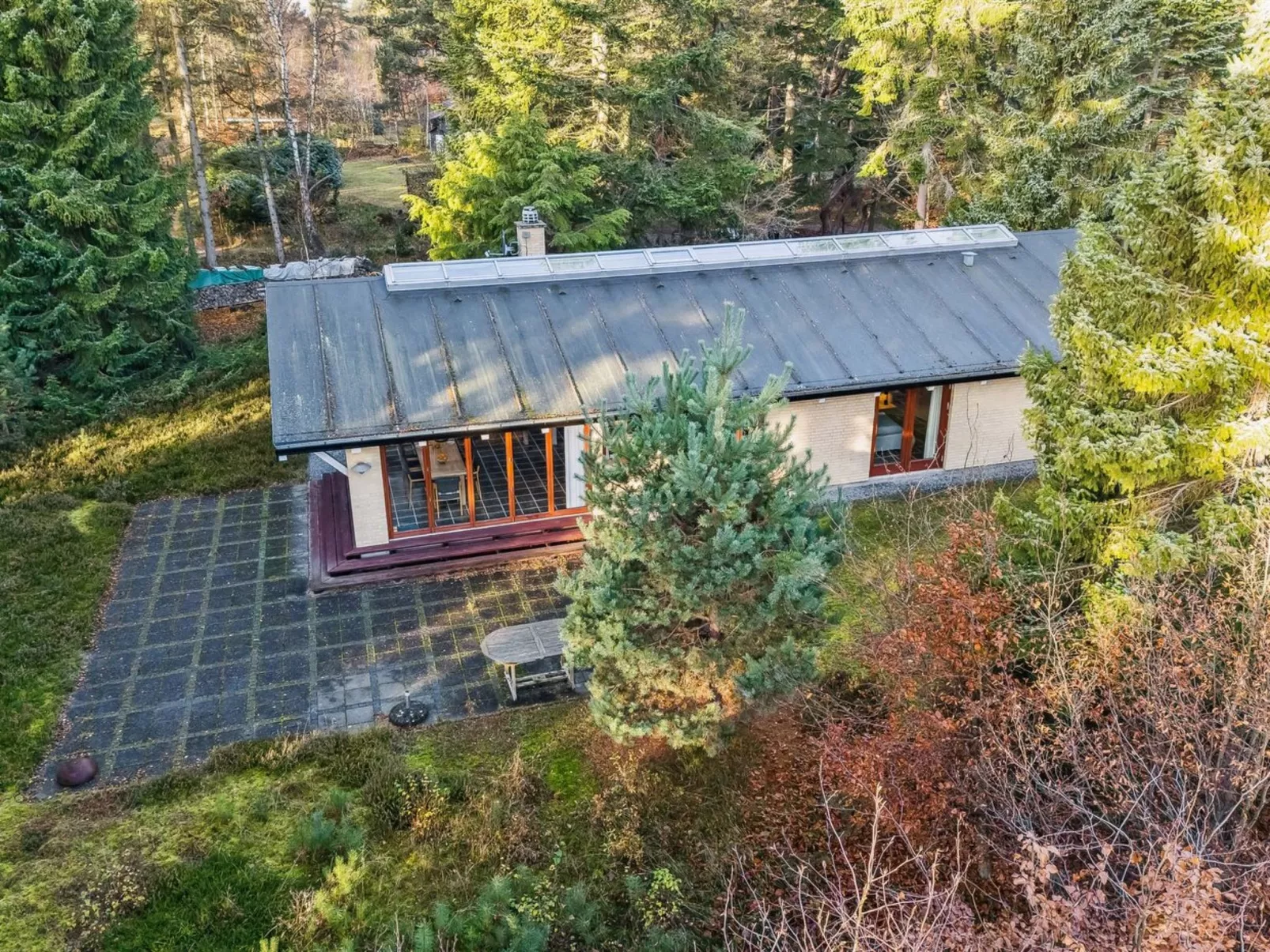 "Jorid" -  from the sea-Outside