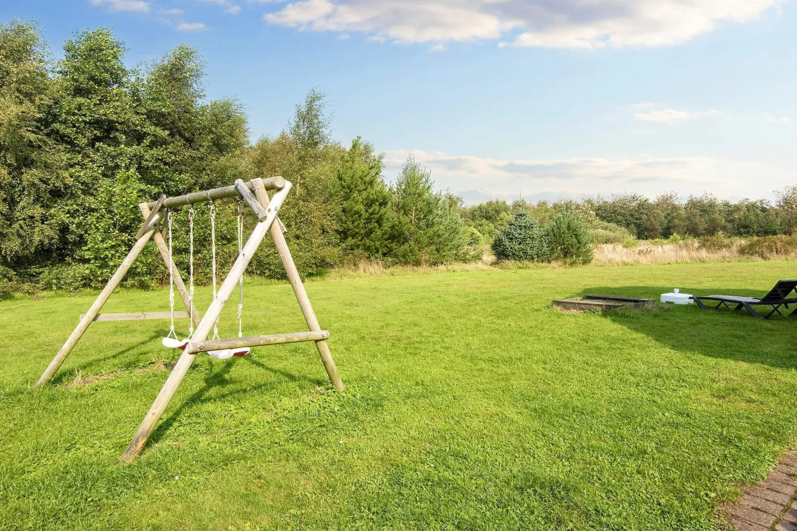 4 Sterne Ferienhaus in Ulfborg-Im Freien