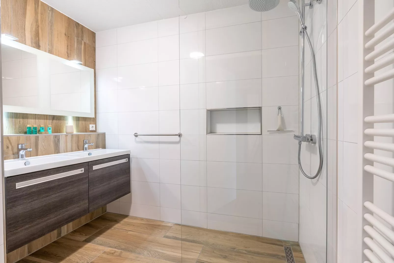 Juliana 166 - Badezimmer
