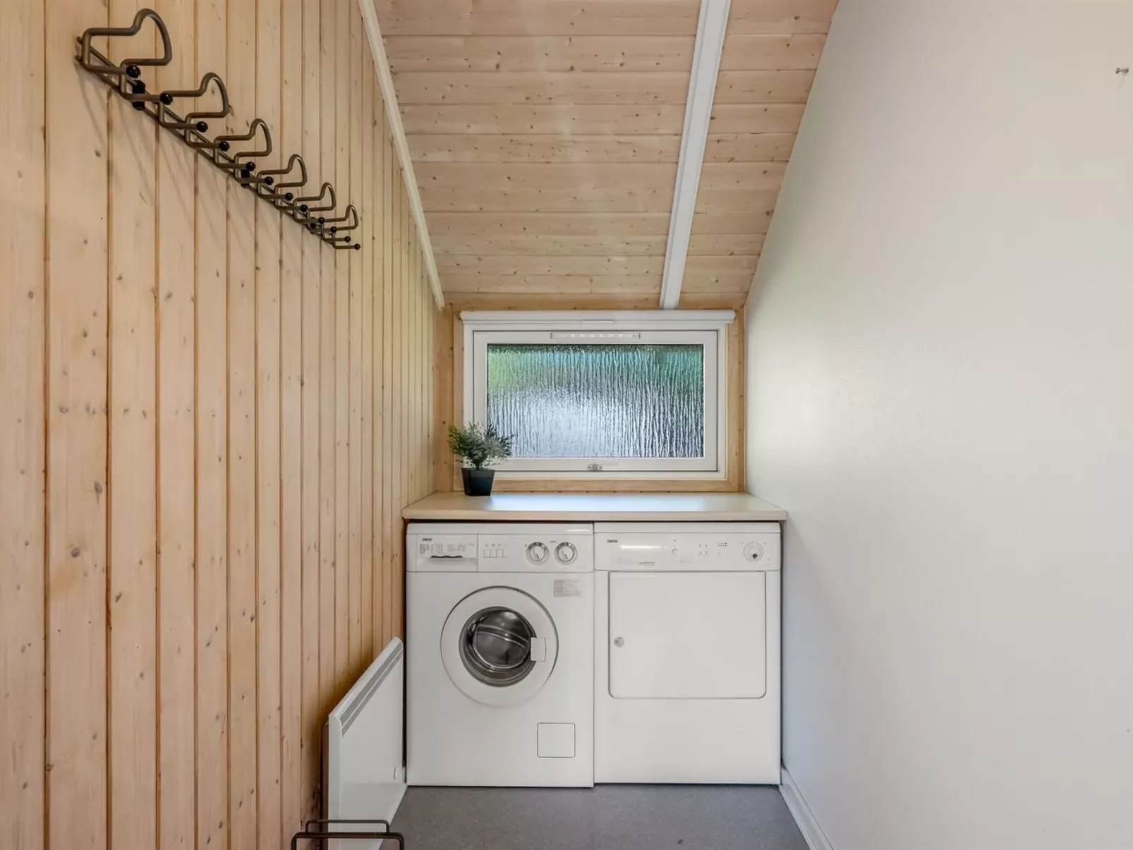 "Bole" - 10km from the sea-Drinnen