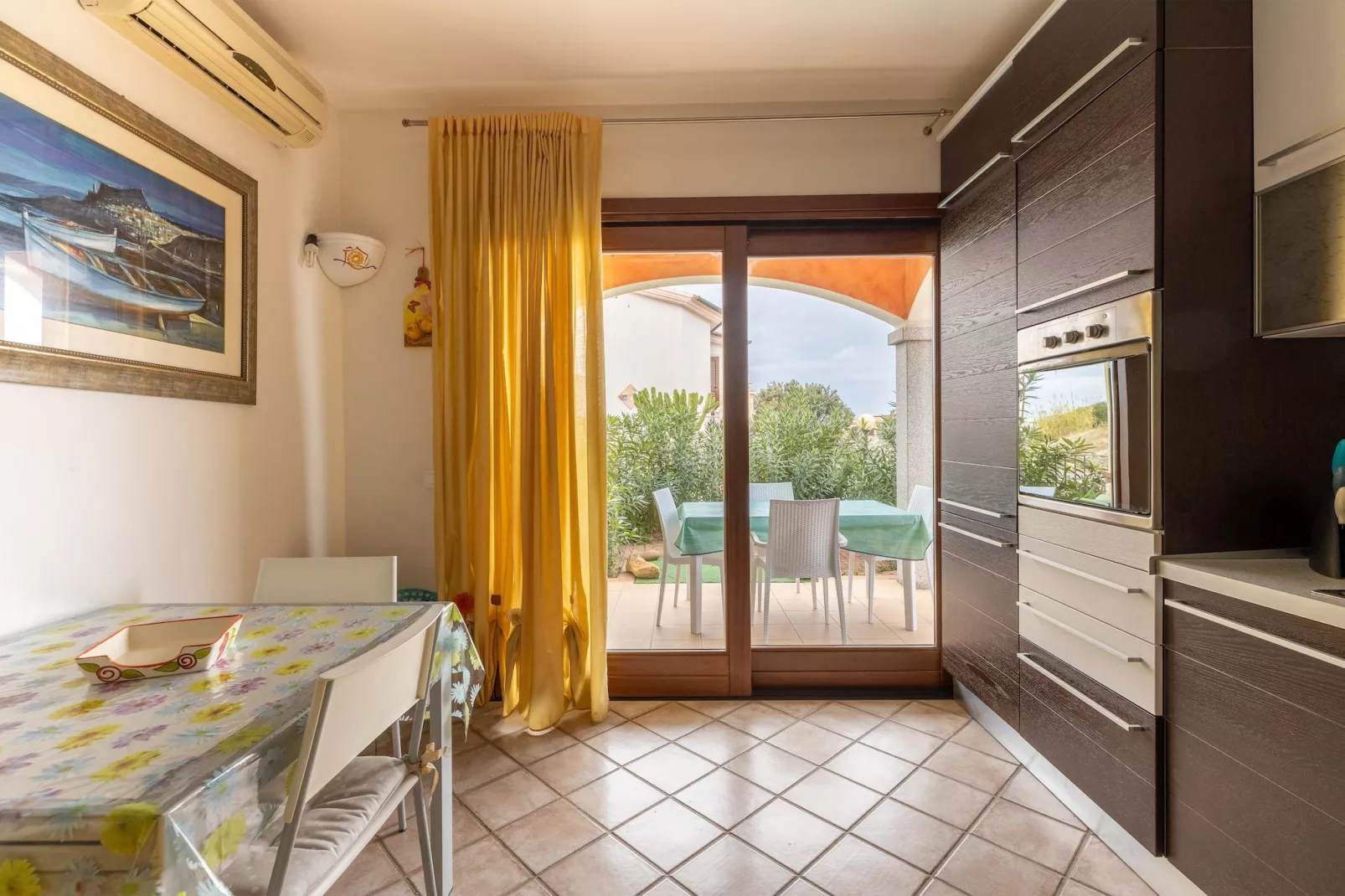 LU BAGNU-Living room