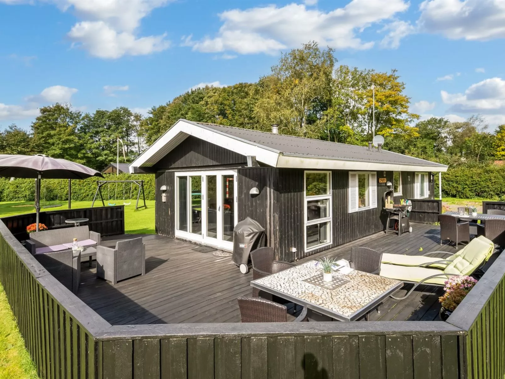 "Vilhelm" - 10km from the sea-Outside