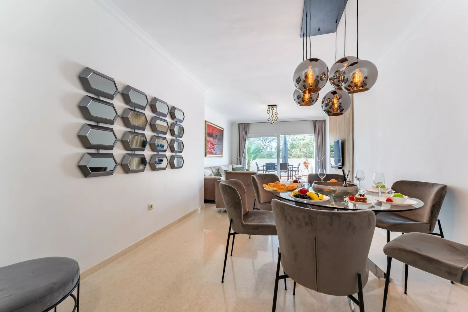 CT 366 - Faro's Silent Dream in Elviria - Marbella-Dining room