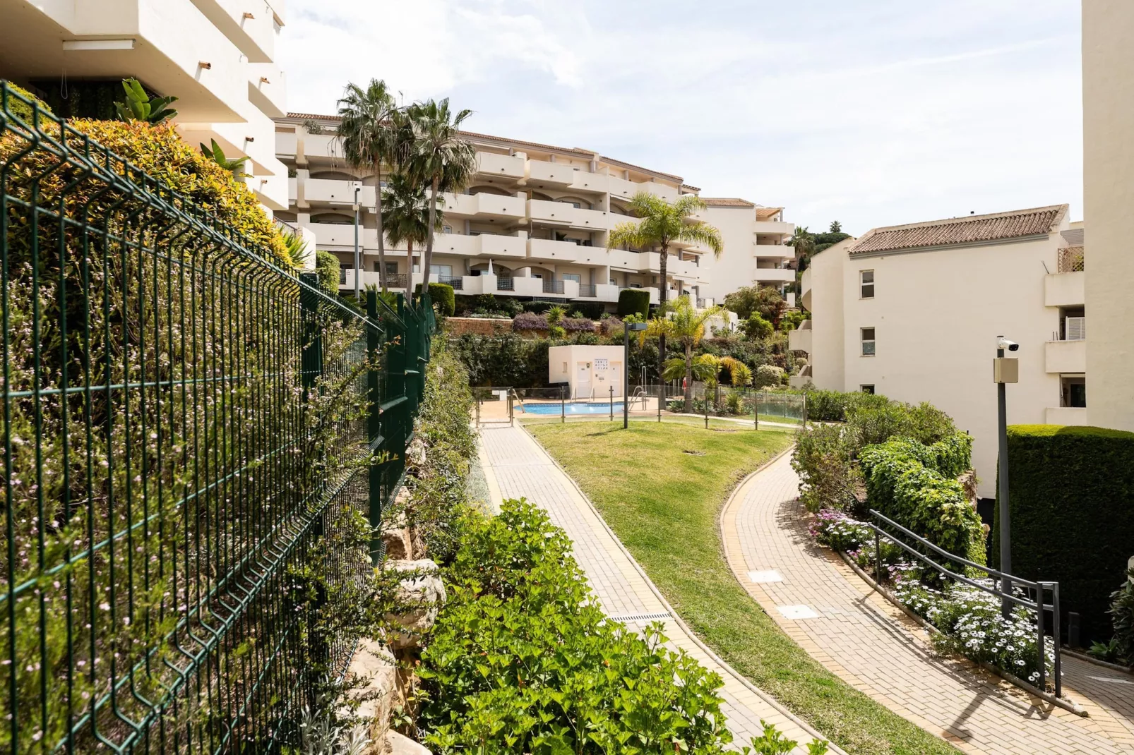 CT 375 - Faro's Cozy Dream in Elviria - Marbella-Außenbereich Sommer