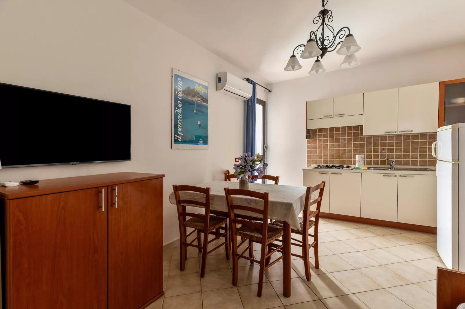 BILO 3 LA CIACCIA-Dining room