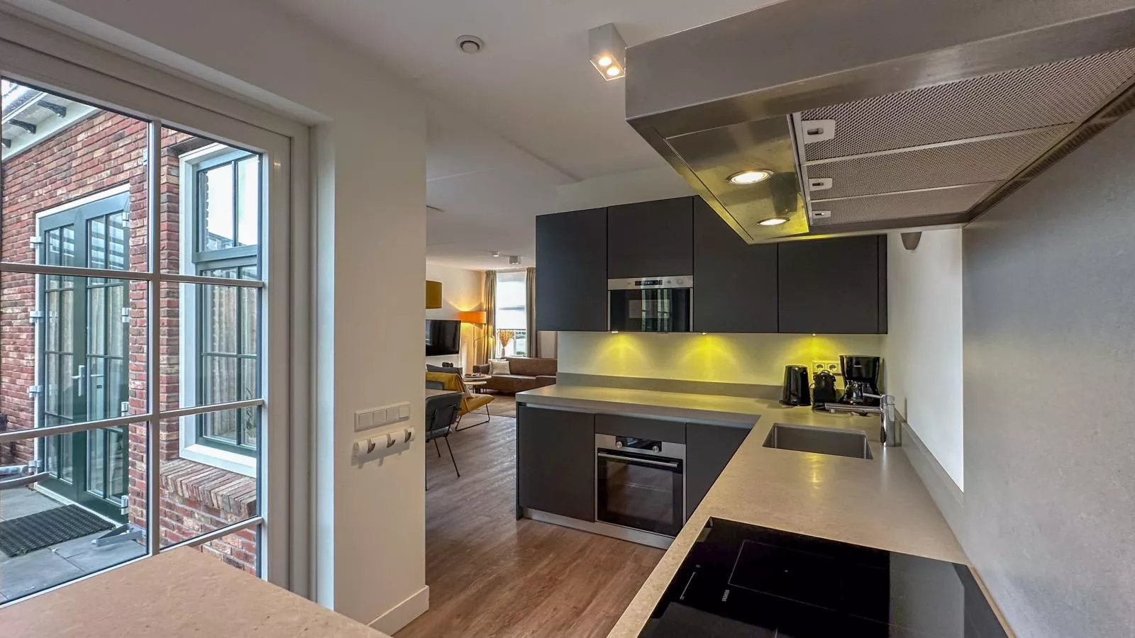 Happy Beach 50-Cuisine