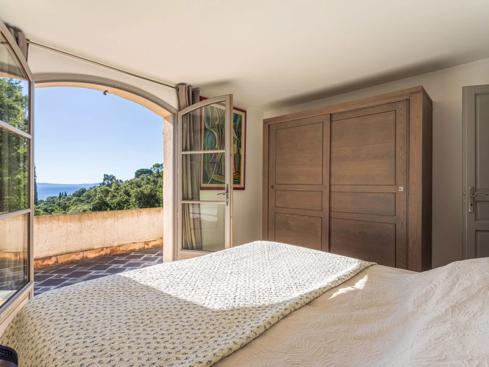 Villa du Canadel-Inside