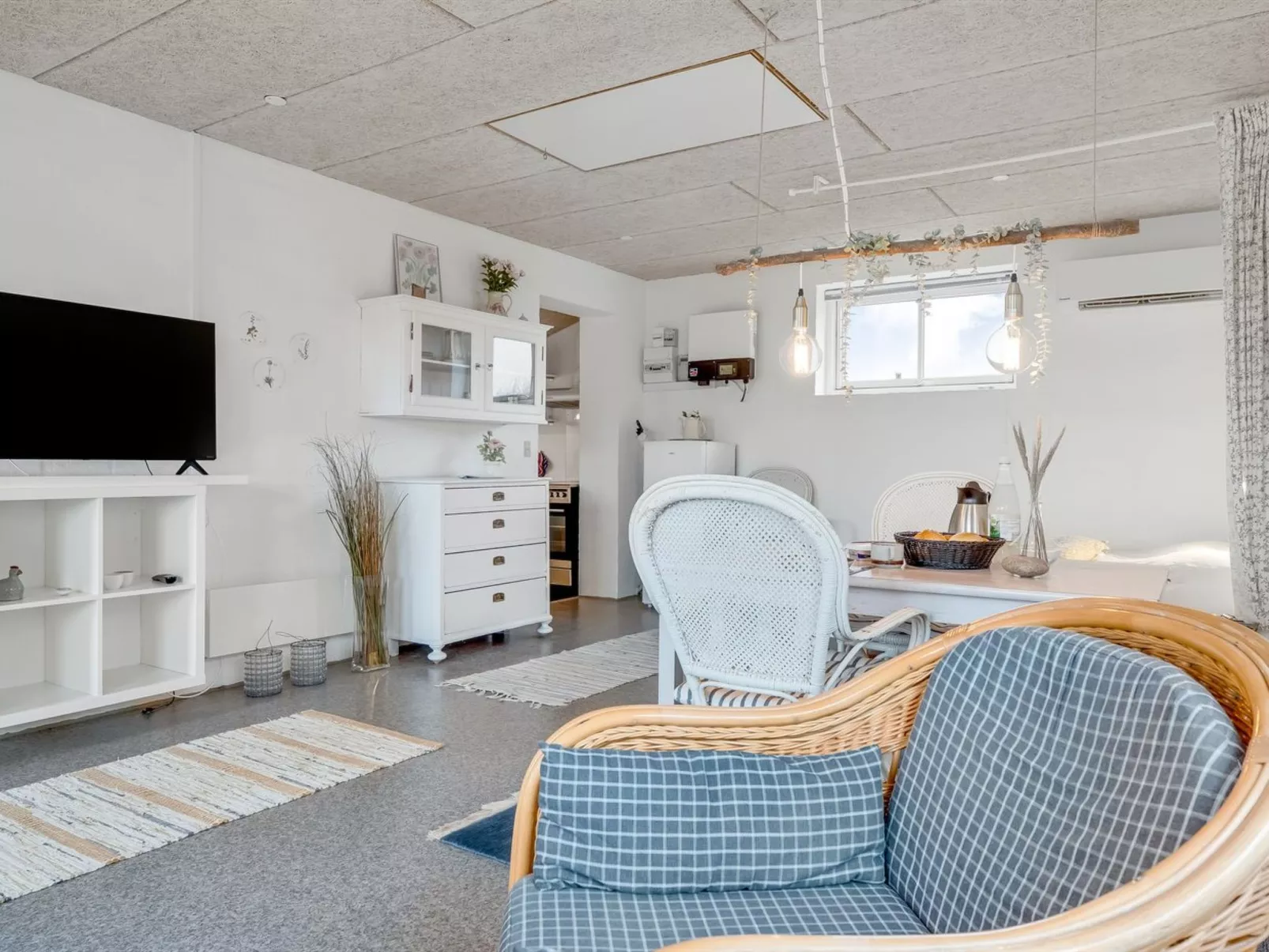 "Sylvana" - 75m from the sea-Drinnen