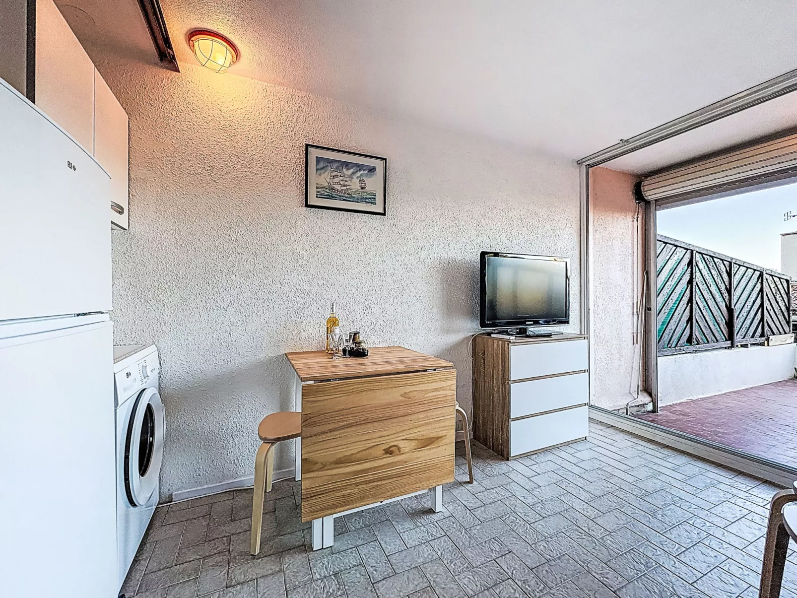 Le Lagon Bleu-Dedans