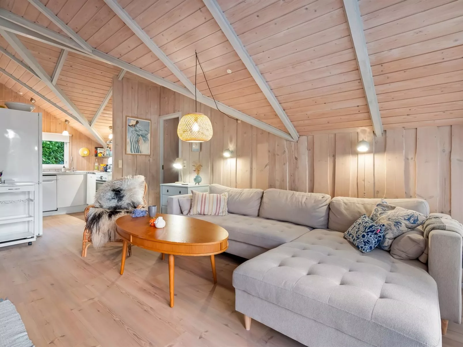 "Lenny" - 500m from the sea