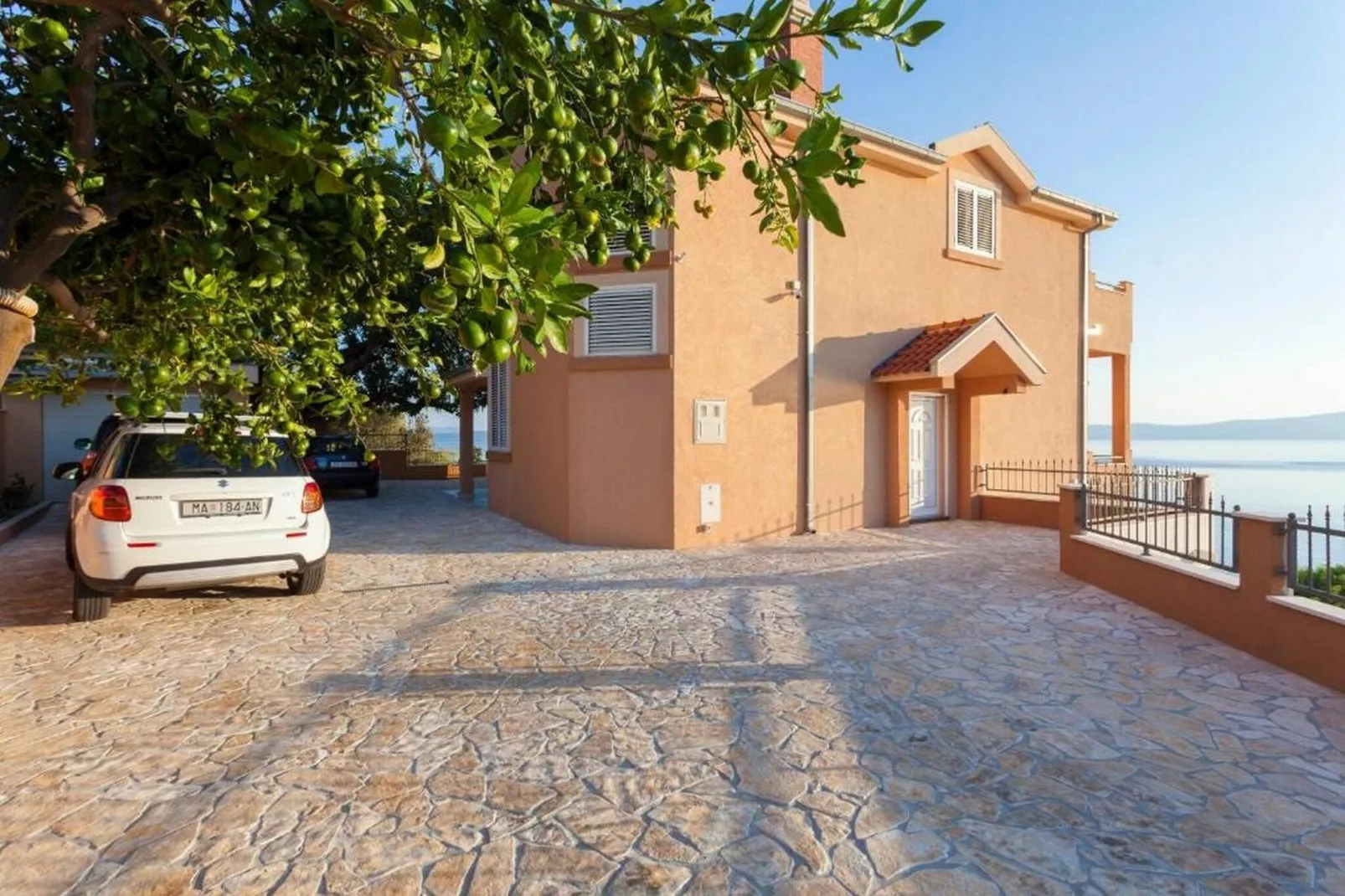 Summerheaven Apartments - Standard Studio Apartment with Balcony and Sea View A1-Im Freien